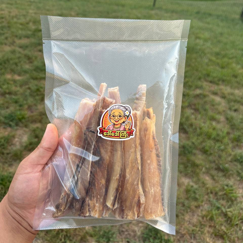 Daw Daw Gyi (Dried Mackerel Fish) - ဒေါ်ဒေါ်ကြီး ငါးကွမ်းရှပ်ခြောက် 330g